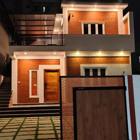 Crimson Villa Pondicherry Dış mekan fotoğraf